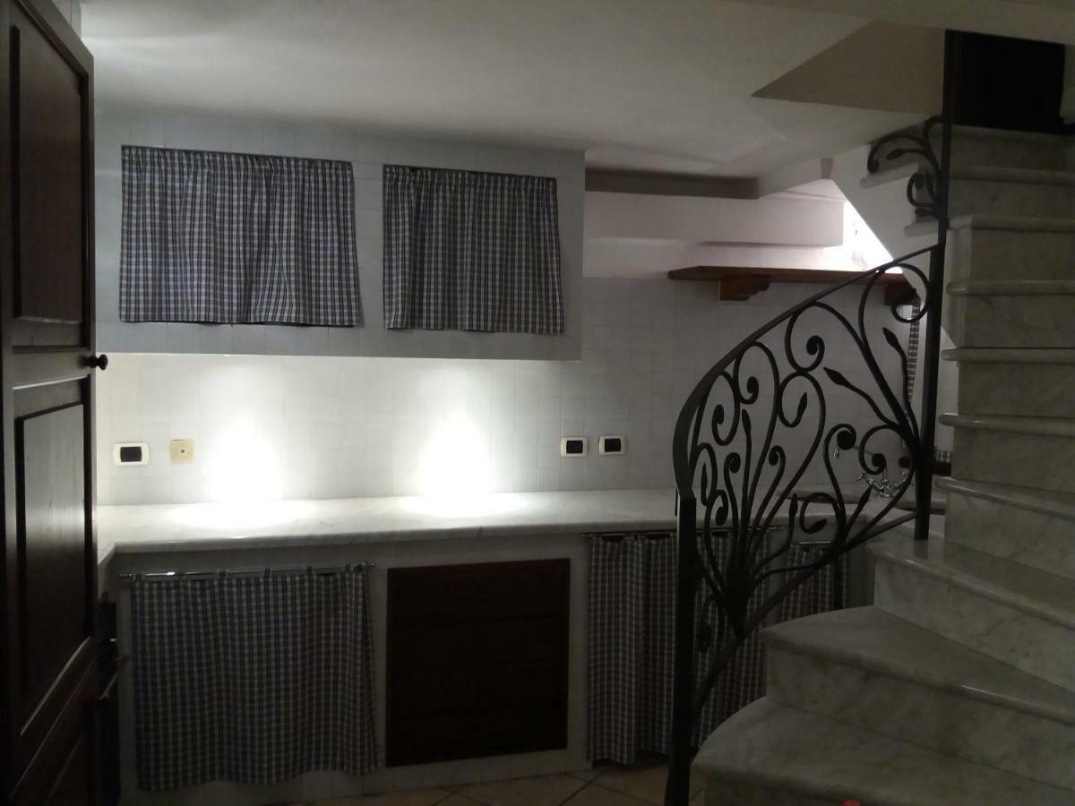 Raffinato Bilocale A Lido Di Camaiore Vicino Al Mare Ngoại thất bức ảnh